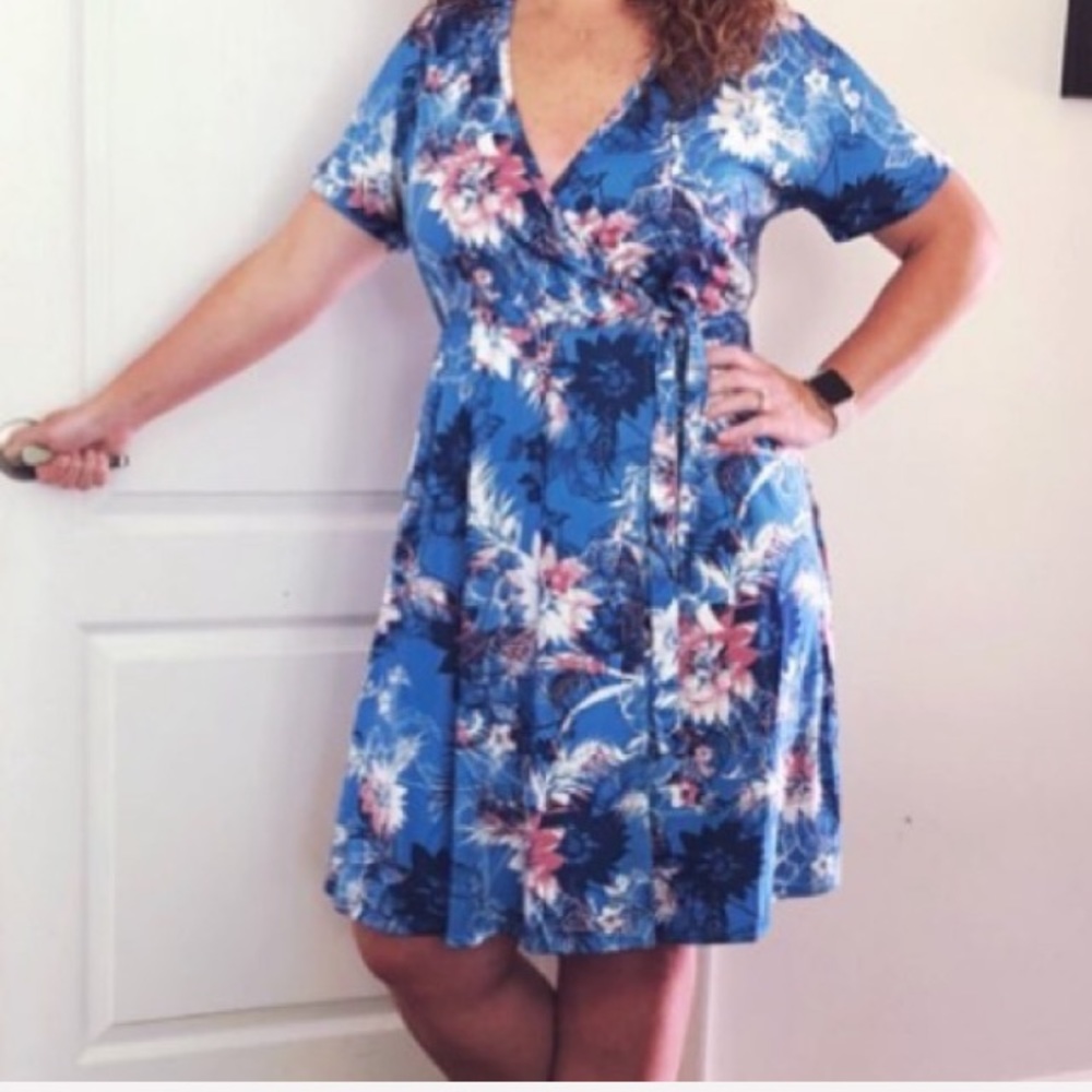 Blue floral wrap dress Nightingale - AGNES & DORA